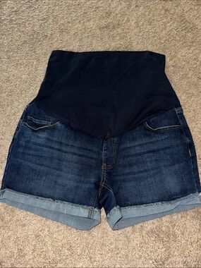 Time and Tru Dark Wash Denim Maternity Shorts with Black Panel